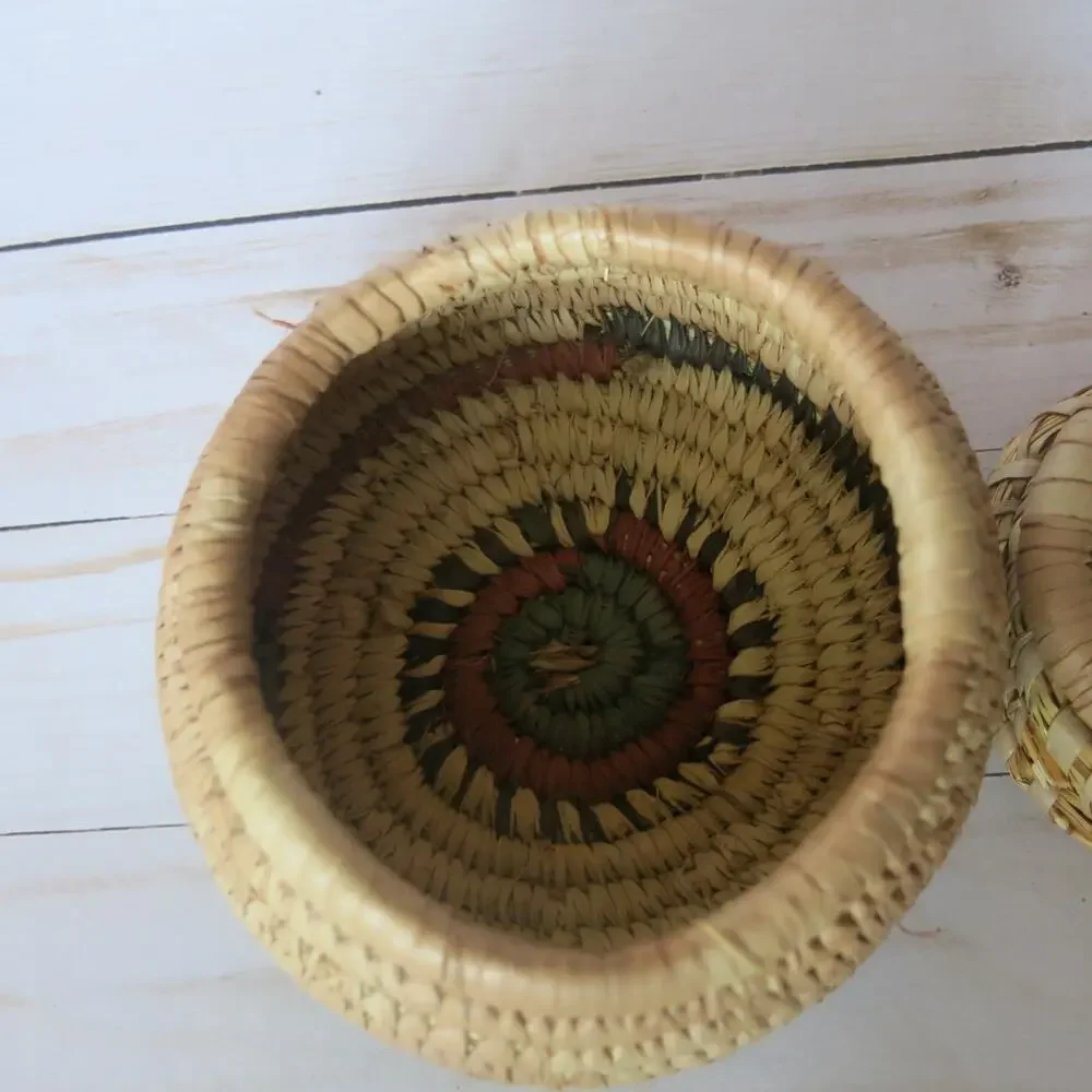 AFRICAN Hand Woven Hanging Basket Grass Tribal Ethnic Lid and Loop Nigeria Tans